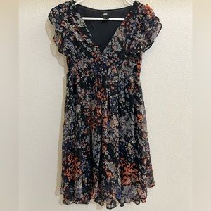 H&M dress. Size XS. Beautiful dress.